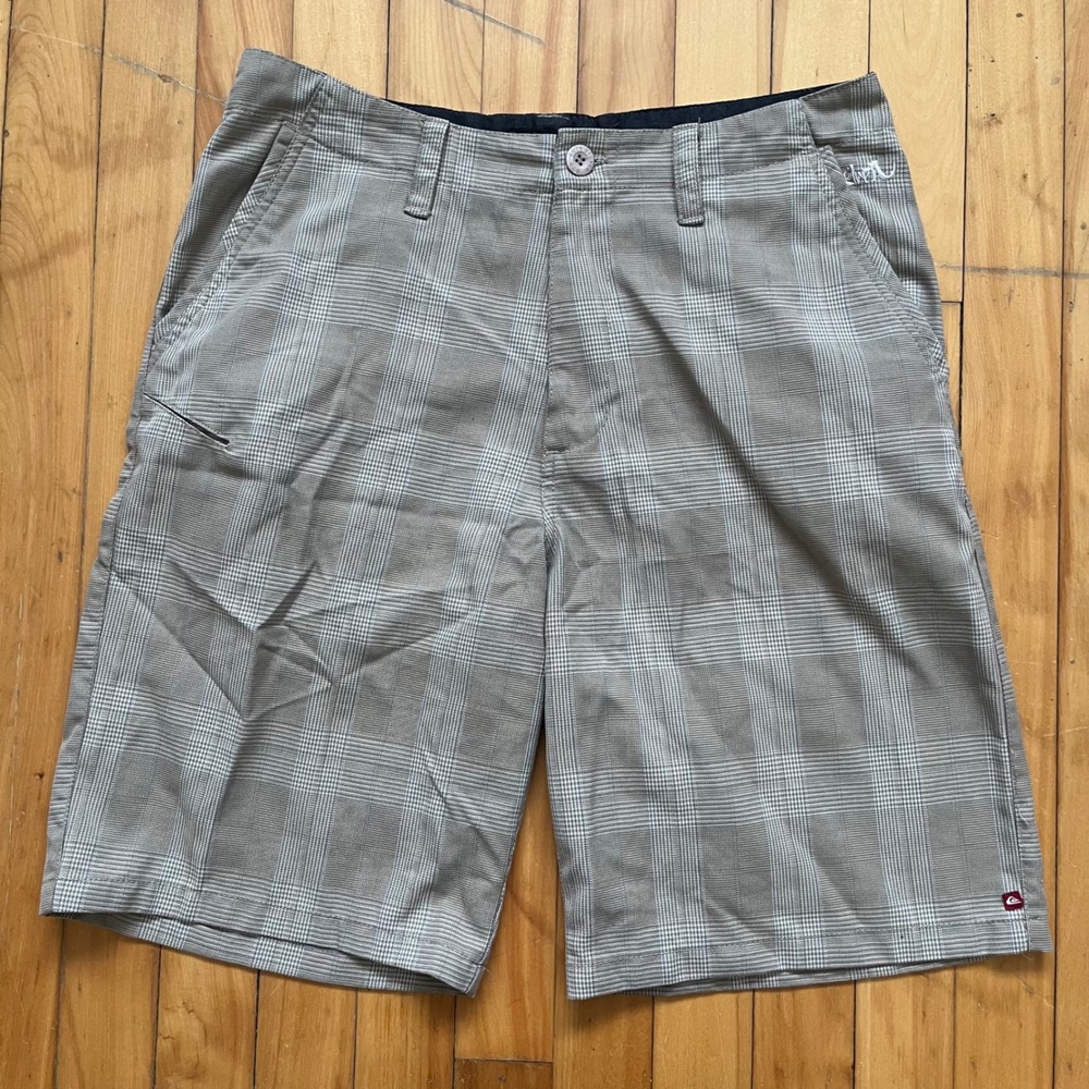 Y2K Quiksilver Mens Plaid Board Shorts Size 33 Flat Front Casual Summer Beach